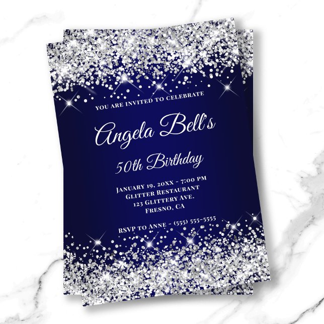 Convite Monograma do Rico Marinho de Lâmpada de Prata (Silver Glitter Navy Blue Ombre Fancy Monogram Invitation)