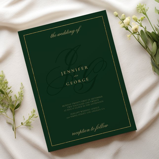 Convite Monograma verde da floresta de ouro de luxo, inici (Luxury gold forest green monogram initials wedding)