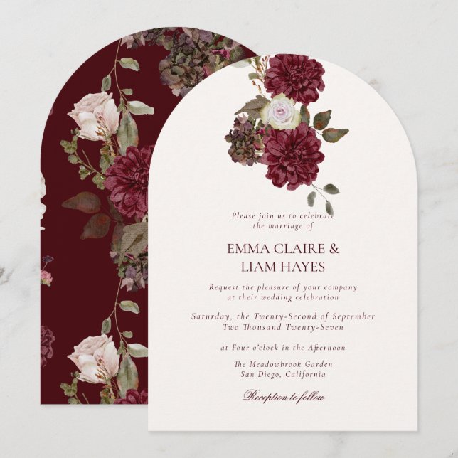 Convite Moody Burgundy Arched Autumn Wedding Invitation (Frente/Verso)