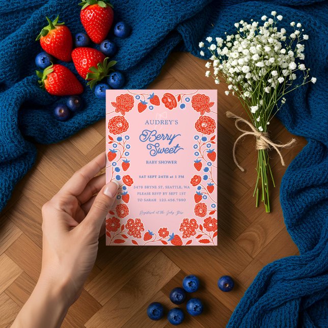 Convite Morangos Doces Morangos, Mirtilos & Flores (Berry Sweet Strawberries, Blueberries & Blooms Invitation)