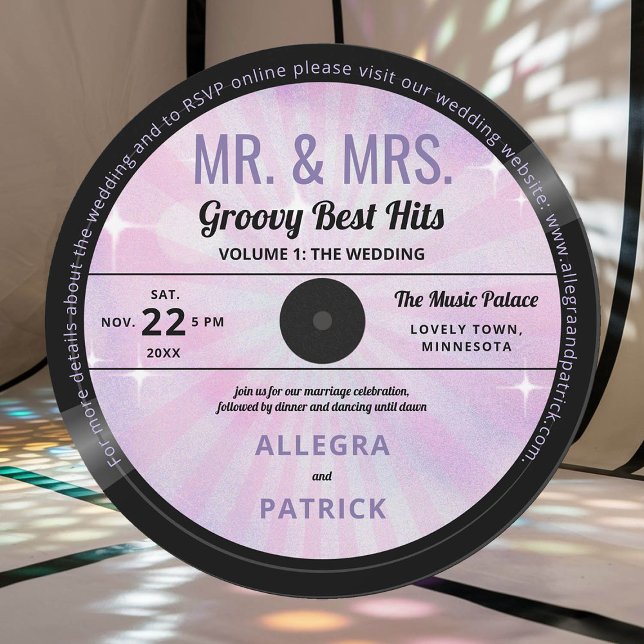 Convite Music Sr. Groovy Purple Retro Casamento vintage (music wedding invitation vinyl record vintage retro mr mrs groovy 70s dusty purple blue)