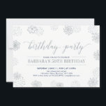 Convite Na moda moderna 50ª Festa de aniversário Adulta<br><div class="desc">Celebre o seu dia especial com este design de convite de aniversário com uma bela tipografia e padrões de fundo em textura falsa de prata.</div>