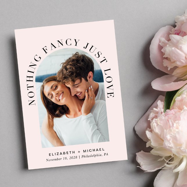 Convite Nada De Rico Apenas Adora Foto De Arch Casamento R (Celebrate your love story with an invitation showcasing your favorite photo in an elegant arch frame)