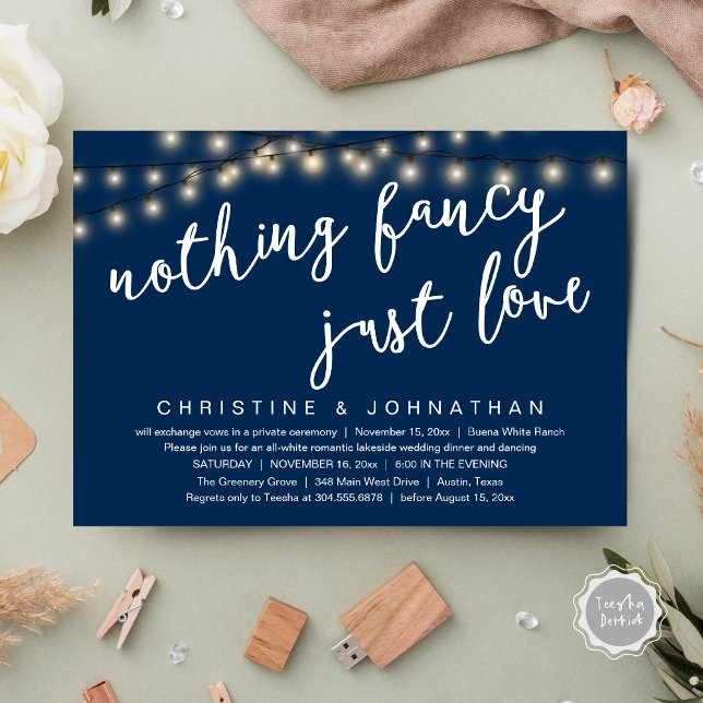 Convite Nada de Rico, apenas amor Janto de casamento russo (Nothing Fancy, Just Love Rustic Wedding Dinner Invitation Card PDF String Lights Navy Blue)