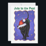 Convite Natal estrelado<br><div class="desc">Parada Animal Black Festivo presentes e acessórios de Natal para gatos Festivos apresentam nossa divertida trabalho de arte de uma tartaruga fofa decolada em um chapéu vermelho de Papai Noel em uma paisagem nevada contra um céu noturno estrelado azul escuro texturado e estrelado pintado por nosso talentoso artista animal, Traci...</div>