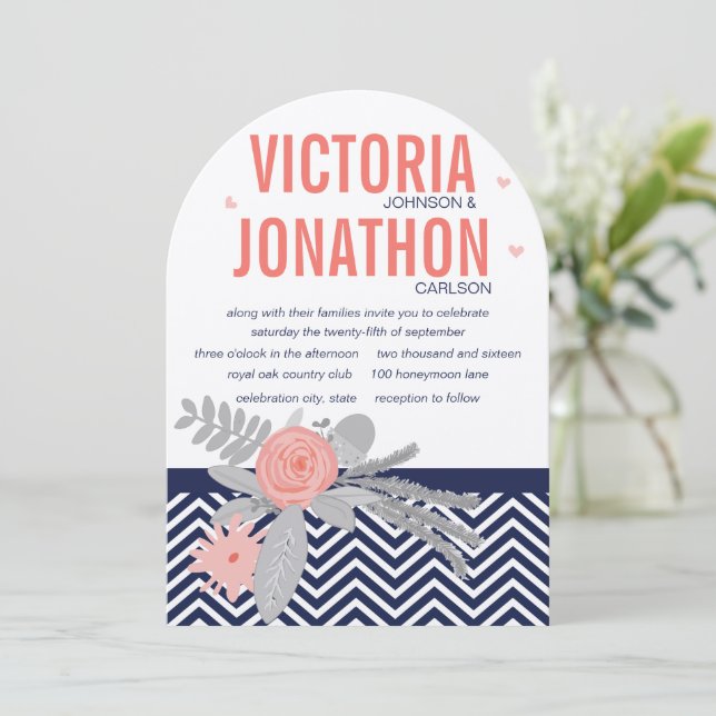Convite Navy and Coral Zigzag Chevron Floral Wedding (Em pé/Frente)
