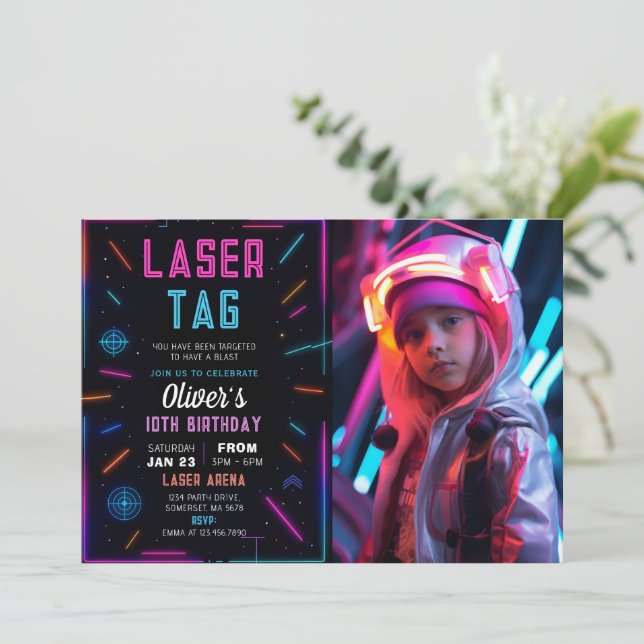 Convite Neon Laser Tag Birthday Photo Invitation (Em pé/Frente)