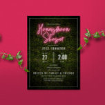Convite Neon Pink Honeymoon Chá<br><div class="desc">O sinal de néon rosa inspirou um script de chá de lua de mel sobre madeira de boxe verde inspirado em fundo com texto branco personalizado.</div>