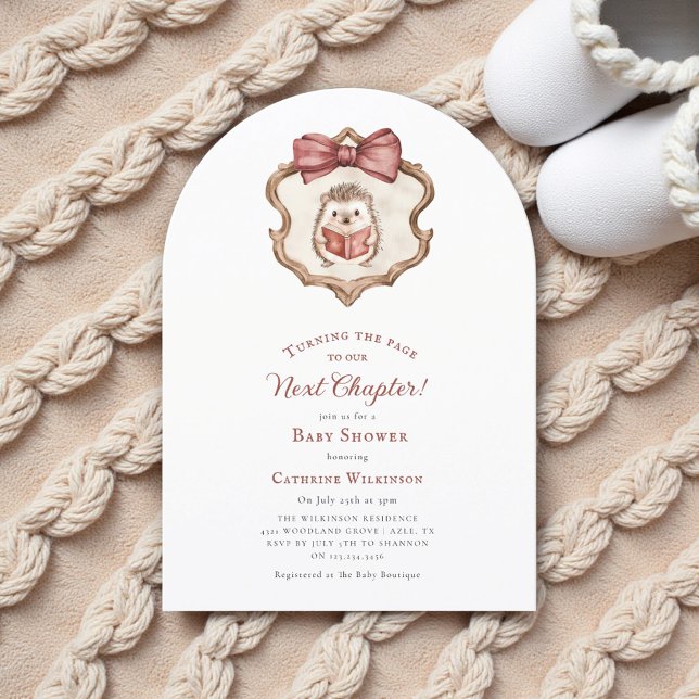 Convite Next Chapter Watercolor Hedgehog Reading Book  (Criador carregado)