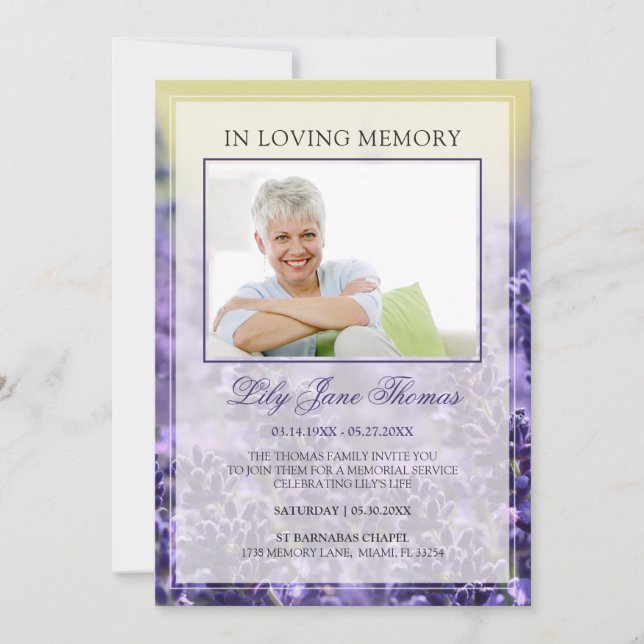 Convite No Loving Memory Elegant Lavanda Funeral Photo (Frente)