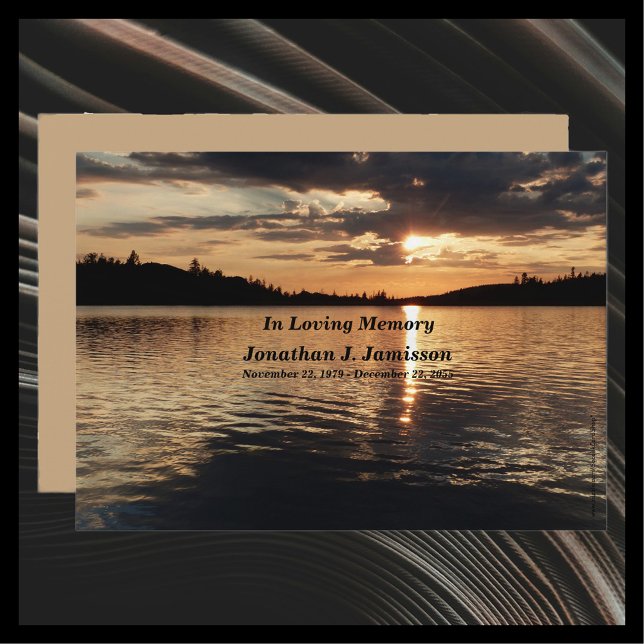 Convite No Loving Memory Service Invitation Sunset em Lake (Criador carregado)