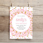 Convite Noivado Reprodutor de Confetti Rosa<br><div class="desc">Este convite de aniversário brilhante de configuração divertida apresenta brilho dourado brilhante e texto personalizado. Opções adicionais para texto e layout estão disponíveis se você optar por personalizar ainda mais.</div>
