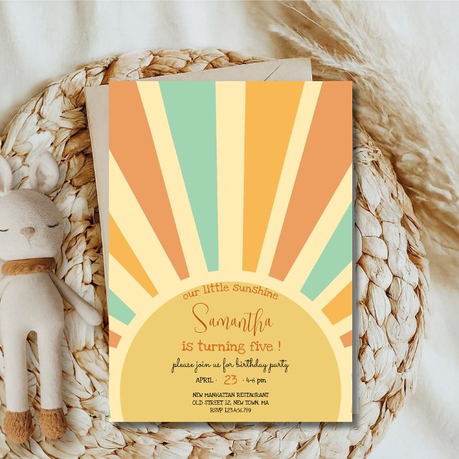 Convite nosso sol grande sol com raios de aniversário (Criador carregado)