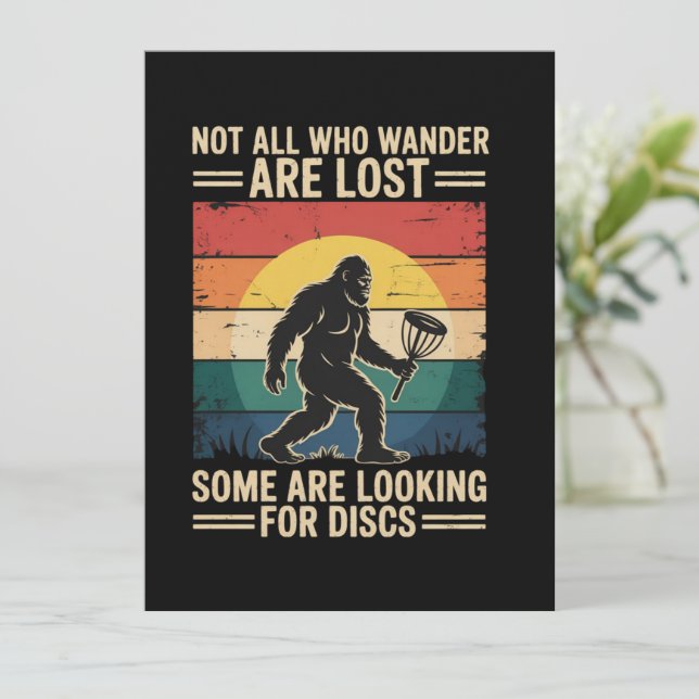 Convite Not All Who Wander Are Lost Funny Disc Golf Disc  (Em pé/Frente)