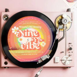 Convite Nove é um Vibe Groovy Retro Vinyl Rainbow Daisy