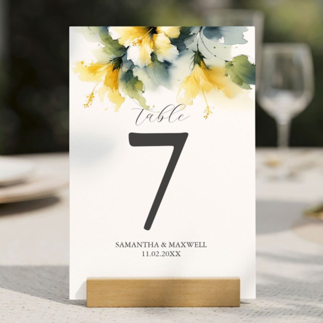 Convite Número da Mesa Imprimível Hibisco Aquarela (Wedding table numbers feature watercolor yellow hibiscus flowers personalized Do Tell A Belle)