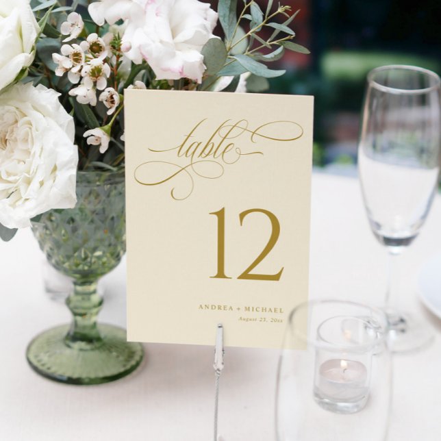Convite Números de Mesa de Casamento em Script Dourado Cre (Elegant Gold and Cream Wedding Table Numbers - Calligraphy - Luxury Wedding - Fancy & Glam)