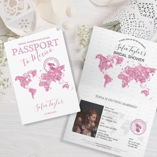 Convite O Adventure Aguarda o Chá de panela do Mapa do Pas (pink glitter world map passport bridal shower)