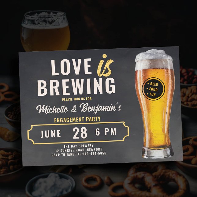 Convite O amor é a Festa de noivado da cerveja (love is brewing beer engagement party invitation brewery party rustic chalk board)