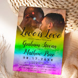 Convite O amor é amor, a gay do casamento da foto do arco-<br><div class="desc">Mesmo casamento de gênero,  tipografia de tendências de gay Amor é amor o casamento do arco-íris de cor d'água,  carregar sua foto</div>