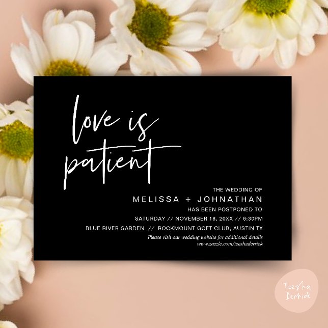 Convite O amor é paciente, muda a nossa data de casamento (Minimalist, Love is patient, Romantic Wedding Change the new date card PDF in Classy Black)