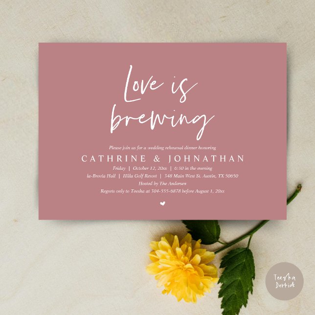 Convite O amor está se formando, Janto de ensaio de casame (Love is Brewing, Wedding Rehearsal Invitation Card, pdf, Beer Wine Party, in Dusty Rose Pink)