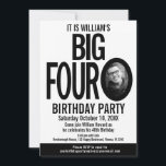 Convite O branco preto das 40 aniversário de 40 anos grand<br><div class="desc">O convite para aniversário de 40 anos de modelo gráfico preto-e-branco, preto-e-branco, Big Four O, ousado e simples. Personalize este convite de aniversário de quatro décadas com seus próprios detalhes de evento de festa de aniversário, e duas fotos diferentes de seu aniversariante ou garoto um na frente e um na...</div>
