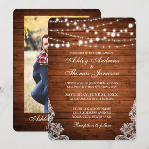 Convite O laço de madeira das luzes da corda do casamento
