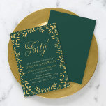 Convite O ouro elegante do falso sae do aniversário de 40<br><div class="desc">Convite de festas elegante do aniversário de 40 anos que caracteriza uma beira das folhas e da palavra "quarenta" no ouro do falso contra um fundo verde. O cartão inclui um verso verde de harmonização. Personalize-o substituindo o texto do placeholder para adicionar sua informação. Para mais clique das opções "personalize"...</div>