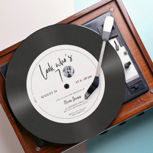 Convite Olhar para o disco de vinil retrô que faz 70 anos,
