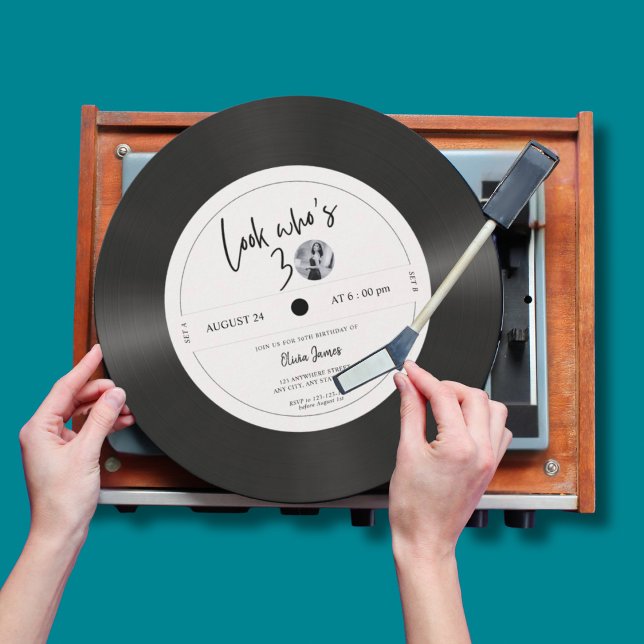 Convite Olhar para o disco de vinil retrô quem está com 30 (Criador carregado)