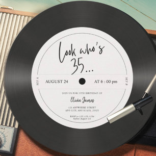 Convite Olhar para o disco de vinil retrô quem tem 35 anos