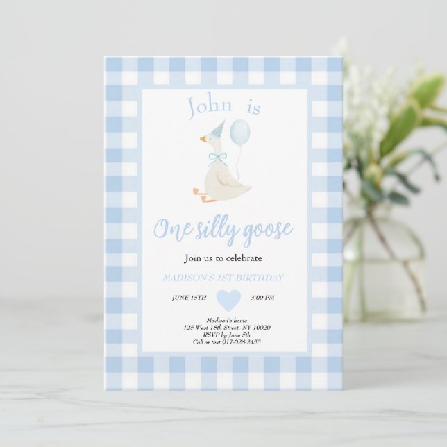 Convite One Silly Goose Spring Blue First Birthday Party (Em pé/Frente)