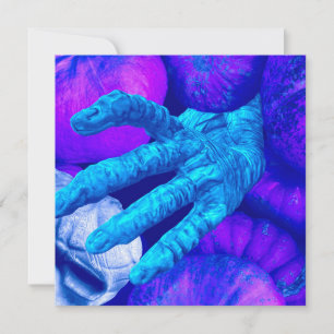 Convite Os dedos das mãos do esqueleto alcançam o crânio d