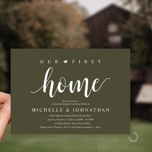 Convite Our First Home Modern Rustic Housewarming party (Our First Home Housewarming party Invitation Card in Olive Green)