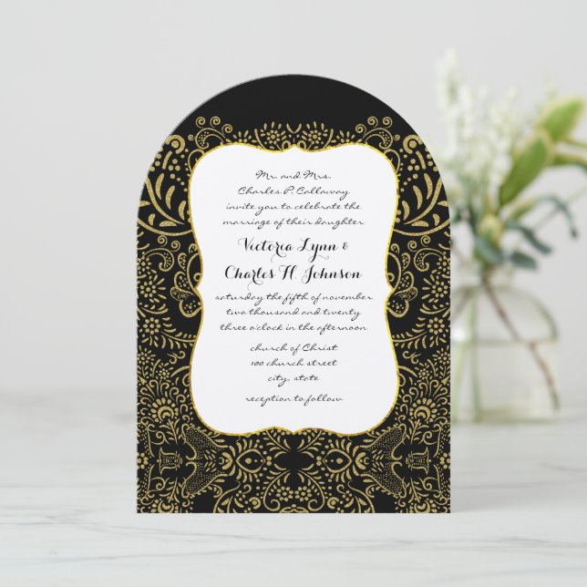 Convite Padrão de Design de Negra Dourada Elegante (Em pé/Frente)