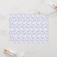 Papel branco de embrulho com uma parte sutil e rep