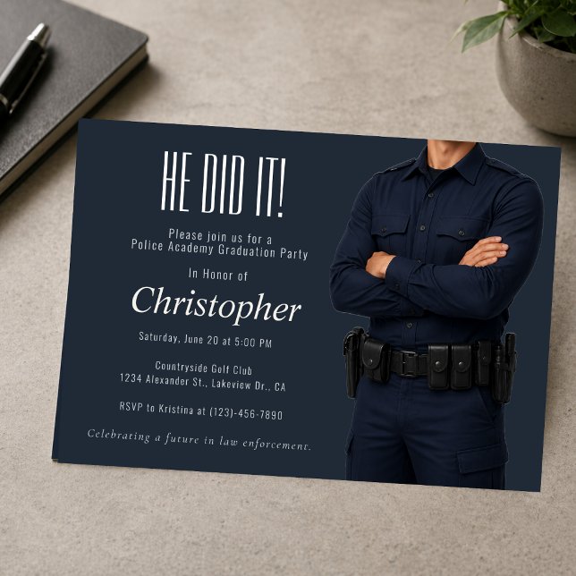 Convite para a Festa de Formatura da Academia de P (Police academy graduation party invitation with modern navy masculine design)