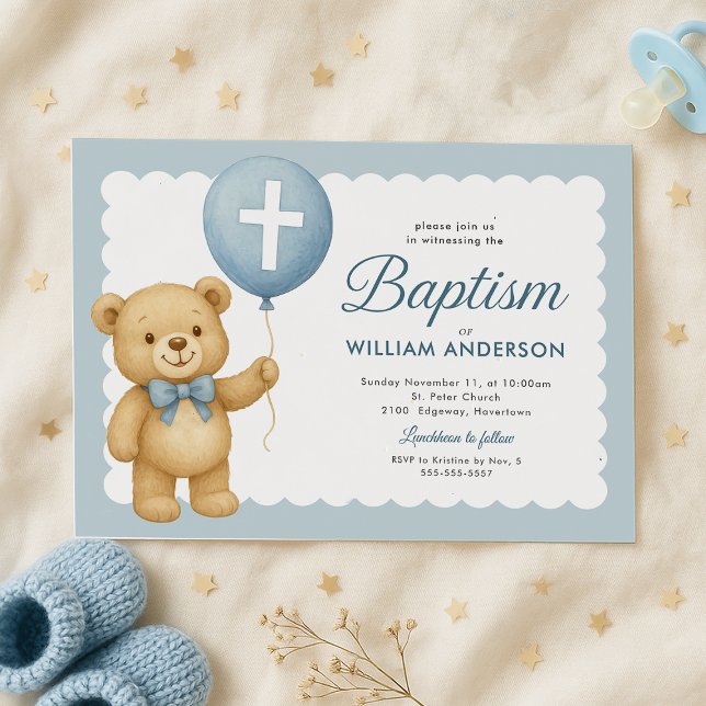 Convite para Batismo de Urso de Teddy (Adorable teddy bear baptism invite in a soft-blue theme, featuring cross and scalloped edges.)