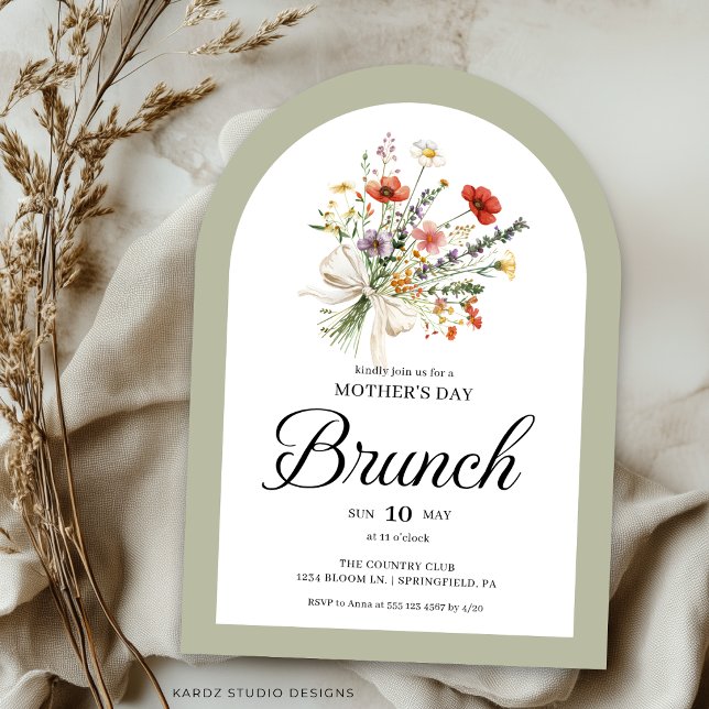 Convite para Brunch do Dia das Mães com Buquê Flor (Arch shaped invitation shown in 5x7 inches. Choose size, paper, and corner style.)