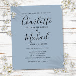Convite para Casamento Azul Dusty de Script de Orç<br><div class="desc">Apresentando nomes de estilo de assinatura,  este elegante convite de casamento azul empoeirado para orçamento pode ser personalizado com suas informações em caracteres de chico. Projetado por Thisnotme©</div>