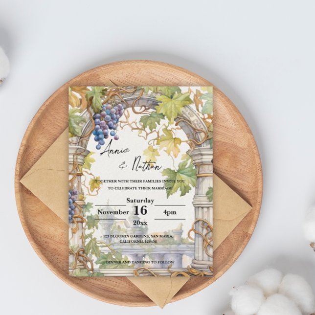 Convite para Casamento de Vinha Romântica em Grape (Grapevine Romantic Vineyard Wedding Invitation Postcard)