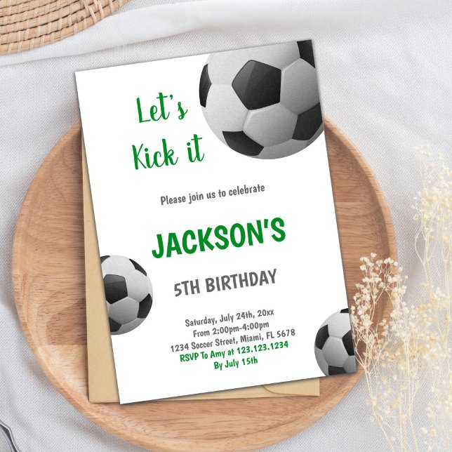 Convite para Futebol de Texto Verde de Bola Negra  (Black and White Ball Green Text Soccer Invitation)