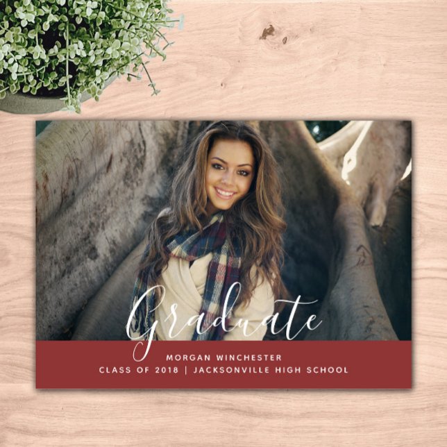 Convite para Graduação Elegante Simples | Borgonha (Burgundy Simple Elegant Graduation Announcement)