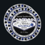 Convite para o Partido de Solteiro do Poker - Cida<br><div class="desc">Convites de Chips Poker no estilo Casino. Convidados do Grupo de Licenciados (Adicionar Sua Cidade e Estado). Apresentando azul escuro, design de chip de pôquer prateado e preto pronto para você personalizar. ⭐ Este produto é 100% personalizável. *****Clique no BOTÃO PERSONALIZAR para adicionar, excluir, mover, redimensionar, mudar ao redor, girar,...</div>