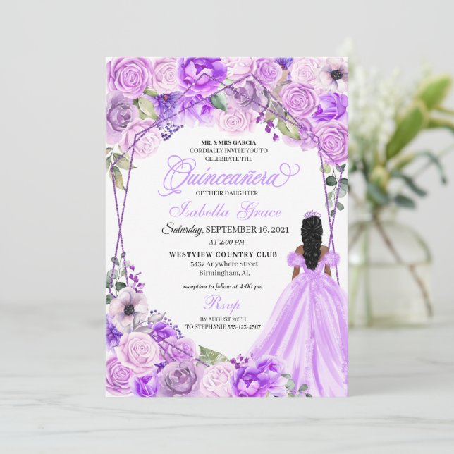Convite para Quinceanera Floral Púrpura Elegante (Em pé/Frente)
