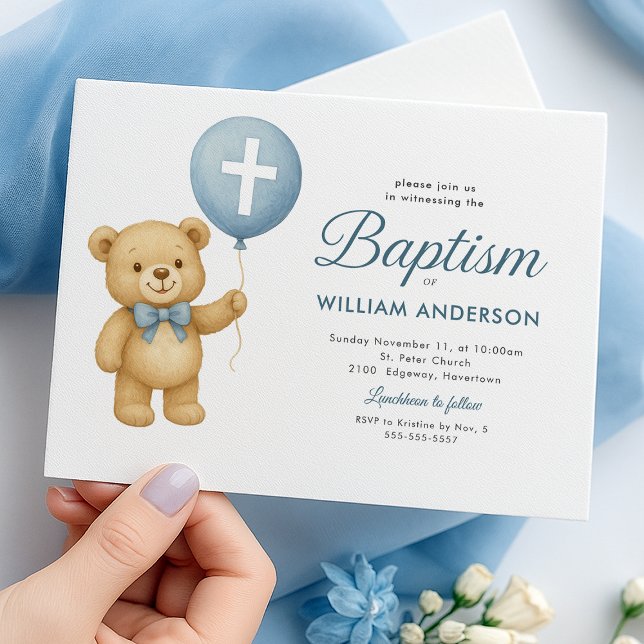 Convite para Urso de Teddy e Batismo Cruzado (Charming teddy bear with cross for a delightful Baptism invitation.)
