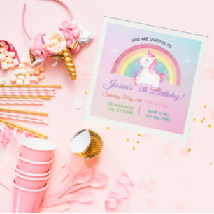 Convite Parabéns minimalistas do Unicórnio Rainbow Glitter