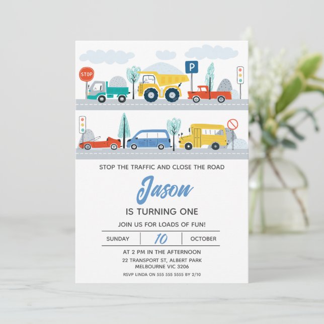 Convite Parar O primeiro aniversario De Transporte Colorid (Em pé/Frente)