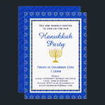 Convite Partido Blue Personalizado Menorah HANUKKAH<br><div class="desc">convite de festas na moda azul Hanukkah com estrela do padrão David mais menorah no centro. O reverso diz HAPPY HANUKKAH em um sutil padrão de títulos. O texto do marcador de posição (na frente) é personalizável, para que você possa adicionar seu nome e detalhes. Os artigos de papelaria e...</div>